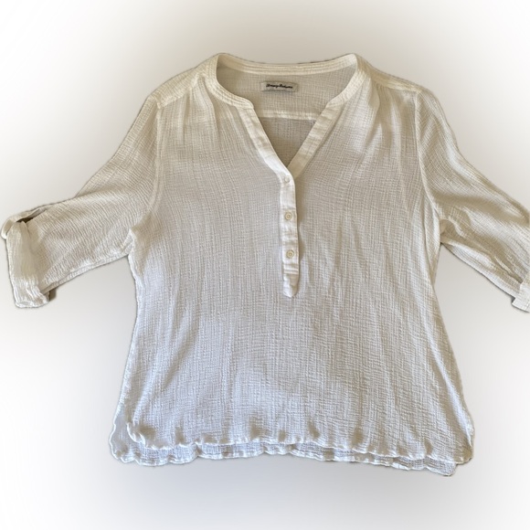 Tommy Bahama Ladies Cream Top Size Medium - Picture 1 of 4